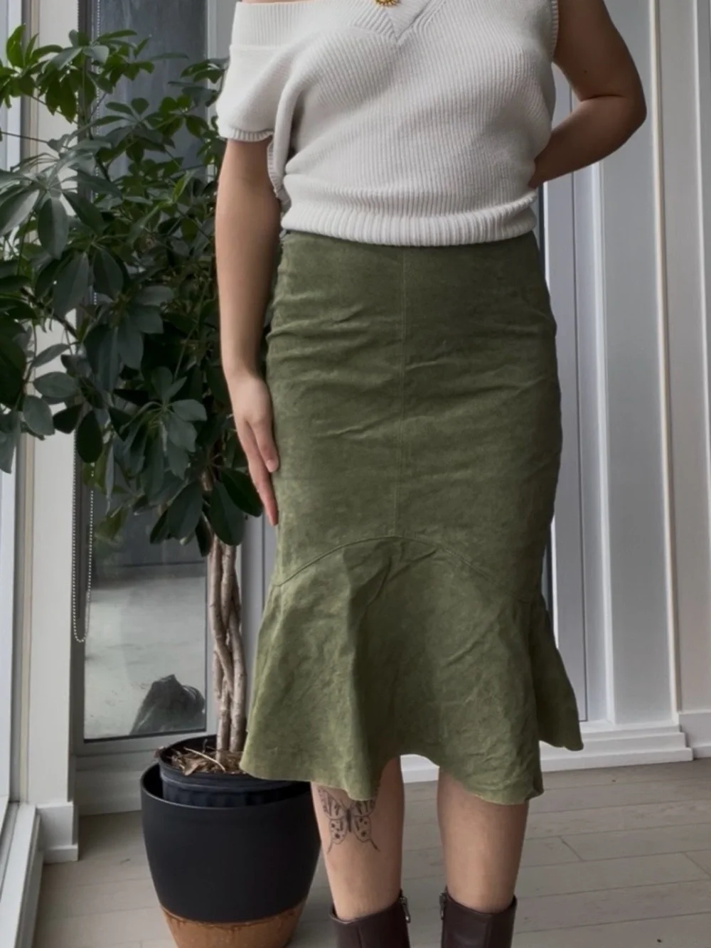 Vintage Danier Olive Suede Flared Midi Skirt - Picture 7 of 7